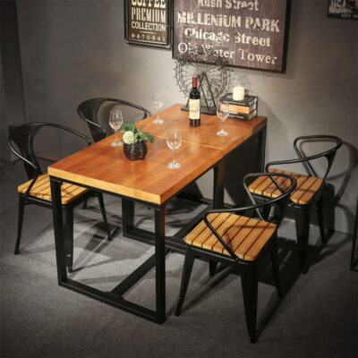 Phong cách công nghiệp nội thất nhà hàng retro bàn ăn vuông và ghế kết hợp căn hộ nhỏ đơn giản bàn vuông sắt rèn gỗ nguyên khối