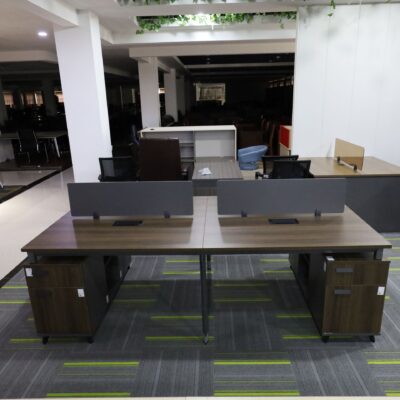 Bàn nhân viên đôi chỗ ngồi bốn người tối giản hiện đại bàn nhân viên màn hình bàn máy tính