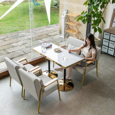 ánh sáng sang trọng Quán trà sữa bàn ghế kết hợp cửa hàng cà phê câu lạc bộ thanh rõ ràng thanh sắt rèn thẻ ghế sofa bàn ăn thương mại