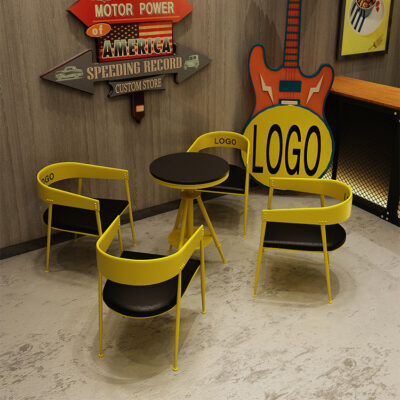 Công nghiệp Wind Tavern Quán trà sữa Bàn ghế Net Red Creative Ghế sắt mỹ thuật màu vàng Bộ bàn trà hình tròn của quán cà phê