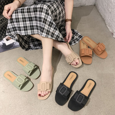 Dép đi trong nhà mùa hè cho nữ áo khoác ngoài thời trang khóa vuông phù hợp với giày đi biển mới của phụ nữ ins dép thủy triều lưới màu đỏ đế phẳng và dép đi trong nhà nữ