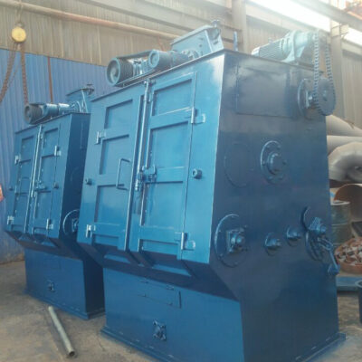 Các nhà sản xuất cung cấp máy phun bi kiểu bánh xích, máy phun bi làm sạch kiểu móc, bàn con lăn tự động thông qua máy phun bi kiểu