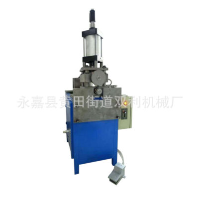 Cung cấp ban đầu máy đúc ống thổi máy thủy lực giao diện thiết bị cơ khí cắt tỉa ống thổi mới máy cắt tỉa tự động