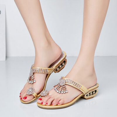 Bán buôn rhinestone dép đi trong nhà mùa hè của phụ nữ thời trang La Mã áo khoác ngoài gợi cảm dép xỏ ngón vàng xăng đan và dép của phụ nữ gót thấp gót dày