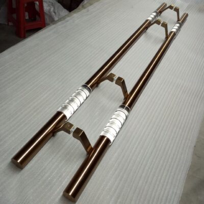 Tay cầm pha lê acrylic trong suốt Thủ công Cửa kính khách sạn Tay cầm pha lê Sản phẩm phần cứng Bán buôn Cung cấp trực tiếp