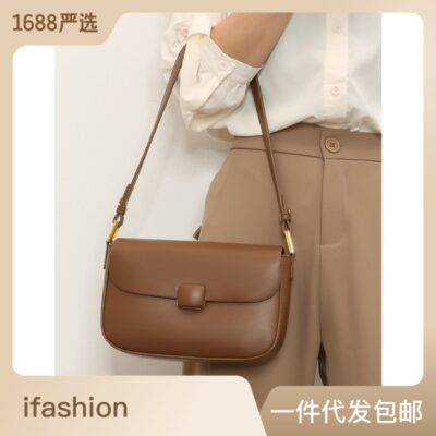 Túi vuông nhỏ dành cho nữ mùa hè 2023 túi đeo sát nách mới Zheng Xiujing cùng kiểu dáng túi đeo vai nữ khóa vuông lông mịn