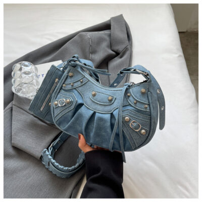 Túi đeo sát nách hot girl mới 2023 phù hợp thời trang sành điệu đầu máy túi đeo chéo một vai túi xuyên biên giới ngoại thương nữ đinh tán