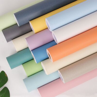 Giấy dán tường ký túc xá loại vừa và cao cấp tự dính PVC dày màu sắc đơn giản Nhật Bản Giấy dán tường nhà sản xuất tranh dán tường phòng ngủ ấm áp