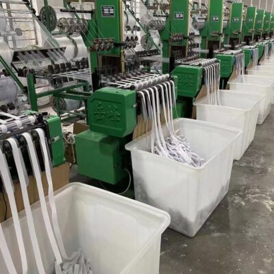 Yuefeng có 25 năm kinh nghiệm trong sản xuất khung dệt Khung dệt tốc độ cao Máy băng dây kéo tốc độ cao Máy băng quấn