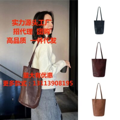 Qiu Zhen Lười Túi Bucket Túi Đeo Vai Da Nữ Retro Đơn Giản Da Mềm Đi Lại Công Suất Lớn Túi Tote