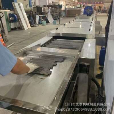 Bàn học tùy chỉnh vít làm sạch siêu âm máy nâng vít làm sạch siêu âm dây chuyền tự động chống gỉ