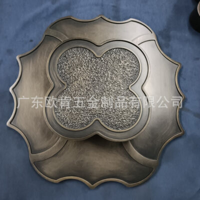 Quảng Đông Ouken Phần cứng Trung Quốc Tay nắm cửa kính cổ hình bán nguyệt Xiangyun Tay nắm cửa bằng đồng khắc rỗng