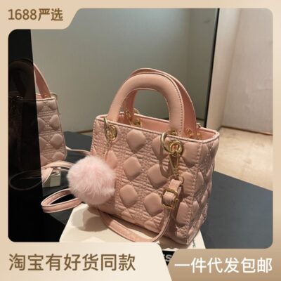 Túi mới túi nữ cá tính thiết kế thời trang đeo vai Túi Messenger kết cấu đơn giản túi xách đa năng túi vuông nhỏ