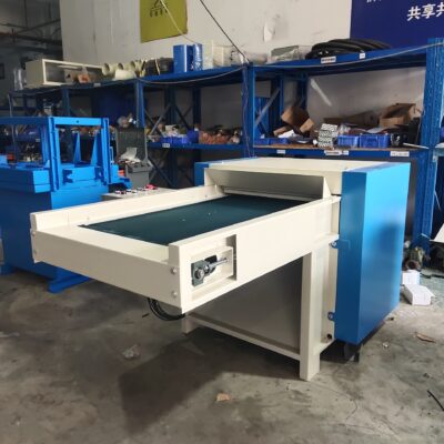 Các nhà sản xuất Đông Quan tùy chỉnh chức năng cảm ứng kim loại dụng cụ mở gối lõi nhà máy dệt bông nới lỏng máy mở bông PP