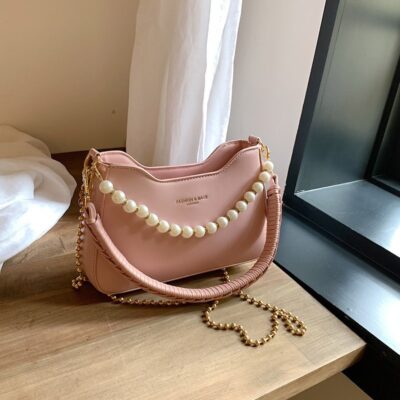 Túi cầm tay thời trang Niche 2023 dây xích đơn giản mới Túi Messenger ngọc trai phổ biến túi đeo vai sát nách phong cách nước ngoài