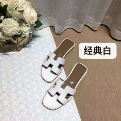 Mùa xuân và mùa hè 2023 tất cả các trận đấu cổ điển h1 gót phẳng đơn giản kích thước lớn lưới màu đỏ da bò thật một từ rỗng dép và dép nữ