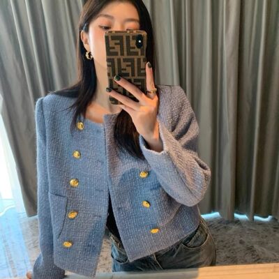 Spot ADA MISS mới siêu thời trang áo khoác ngắn màu xanh gió nhỏ thơm áo khoác rời phù hợp với áo khoác nữ
