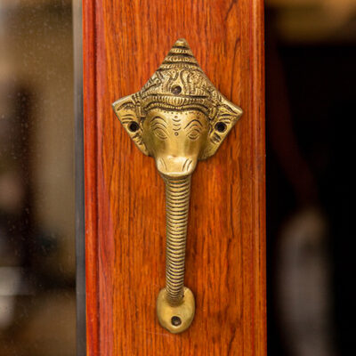 Retro Cổ Đồng Nguyên Chất Cửa Hàng Quần Áo Tay Nắm Cửa Sáng Tạo Tủ Quần Áo Tủ Ngăn Kéo Tủ Cửa Kính Cửa Gỗ Tay Cầm Nhẹ Sang Trọng