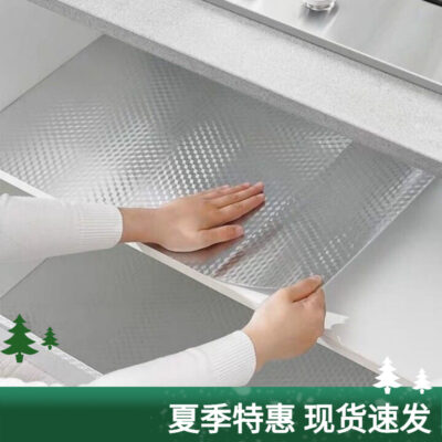 Giấy chống dầu mỡ dán giấy nhôm dày dán bếp dán chống khói bếp dán tủ giấy dán tường nhà sản xuất tự dính hàng loạt.