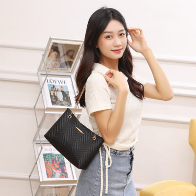 2023 mới Túi Messenger một vai giản dị phiên bản Hàn Quốc túi dung lượng lớn nữ đi lại di động dây chuyền túi vuông thời trang