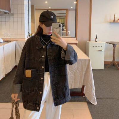 Áo khoác denim dài vừa phải cho nữ mùa xuân và mùa thu lưới mới màu đỏ phù hợp với tất cả các loại áo khoác gió bf phong cách hàn quốc có ngọn in triều