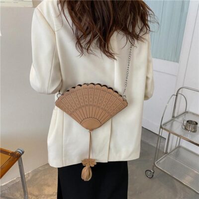 Túi hình quạt nữ 2023 xu hướng mới túi quạt xu hướng thời trang túi đeo vai đơn giản giản dị Túi Messenger