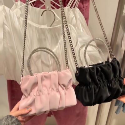 Nhà máy quảng châu rhinestone di động vai túi phụ nữ mới của người nổi tiếng khí chất gấp chuỗi đám mây túi messenger