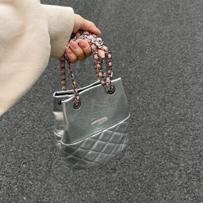 Qiongluo Lingge Chuỗi Túi Bucket Nữ Mùa Hè 2023 Ngách Tất Cả Các Trận Đấu Bé Gái Túi Cầm Tay 1 Túi Đeo Vai