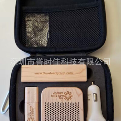 Loa bluetooth không dây bằng gỗ thẻ cắm điện thoại di động âm thanh di động bộ nguồn sạc xe hơi cáp dữ liệu du lịch kho báu