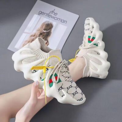 Giày nữ mới giày bạch tuộc giày nữ mùa xuân và mùa thu cũ giày nữ nhỏ phù hợp xu hướng giày chống trượt bán buôn