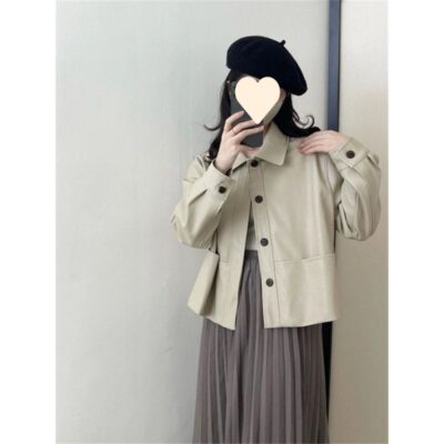 Áo khoác ngắn tay bằng da nữ mùa xuân và mùa thu 2023 mới hợp thời trang phong cách Hồng Kông retro dài tay áo khoác PU áo khoác mô tô cổ điển