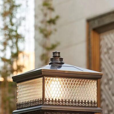 Đèn trụ cột năng lượng mặt trời hoàn toàn bằng đồng kết nối với điện ngoài trời cổng trụ chống nước đèn cổng biệt thự đơn giản đèn tường sân vườn