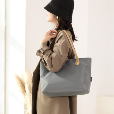 Túi Tote Nữ Dung Tích Lớn Nhẹ Sang Trọng Thời Trang Mới Túi Đeo Vai Retro Túi Vải Họa Tiết Nylon Túi Đi Lại