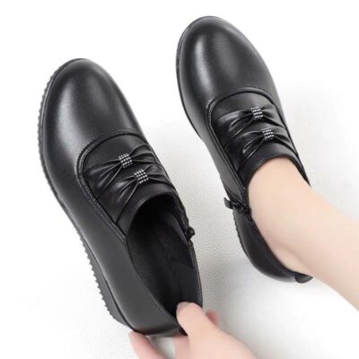 Giày nữ da thật mềm mại đế mềm thoải mái giày đơn nữ trung niên đế xuồng gót vuông giày da cỡ lớn giày trung niên 41