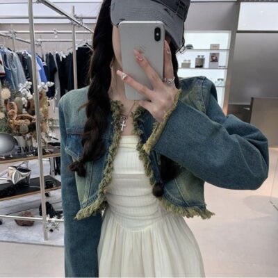 Áo khoác denim nữ phong cách ngắn S bùng nổ phong cách Mỹ phong cách retro viền lông khí chất thiết kế cảm giác áo khoác một mảnh bán buôn đầu mùa xuân