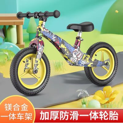 Xe thăng bằng trẻ em sáng tạo của nhà sản xuất không có bàn đạp xe đạp hai bánh xe trượt trẻ em xe tập đi trẻ em miễn phí lắp đặt