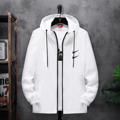 Mùa xuân mới nam slim-fit có mũ áo gió thanh niên phổ biến đẹp trai nam ngoài trời thường phối áo khoác mỏng