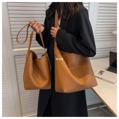 Phiên bản Hàn Quốc túi xô da mềm túi tote dung tích lớn túi sát nách lười gió đơn giản túi đeo chéo một vai nữ