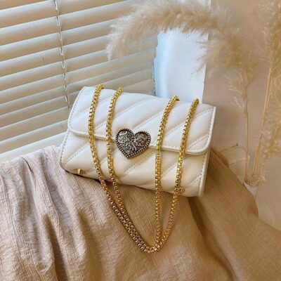 Túi xách nữ gió thơm nhỏ thời trang mùa hè 2023 trái tim đào mới túi vuông nhỏ đeo dây xích hợp thời trang Túi Messenger một vai