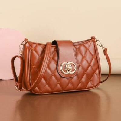 Mùa hè 2023 mới túi nhỏ khóa khóa có nắp túi đeo vai thời trang hình thoi đơn giản túi xách nữ bán buôn