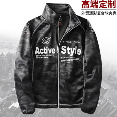 Các nhà sản xuất áo khoác mềm có cổ đứng dành cho nam giới được sản xuất theo yêu cầu của người nước ngoài đến với bản đồ áo khoác lông cừu tổng hợp co giãn bốn mặt tùy chỉnh in chuyển
