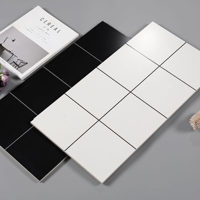 Bắc Âu ốp tường nội thất phòng tắm nhà hàng gạch ốp phòng tắm nhà bếp gạch lát nền màu đen và trắng gạch lưới nhỏ màu trắng gạch bán buôn