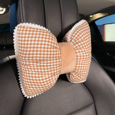 Gối tựa đầu ô tô gối cổ lưới ô tô màu đỏ eo gối sáng tạo trang trí nội thất ô tô tiếp liệu Daquan bốn mùa đa năng