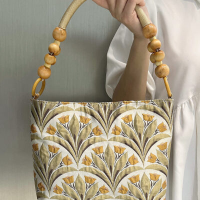 Câu chuyện về hoa huệ tây cổ điển Túi nhỏ mùa xuân và mùa hè 2023 túi đeo vai sát nách khí chất giản dị phù hợp với mọi lứa tuổi túi du lịch nữ