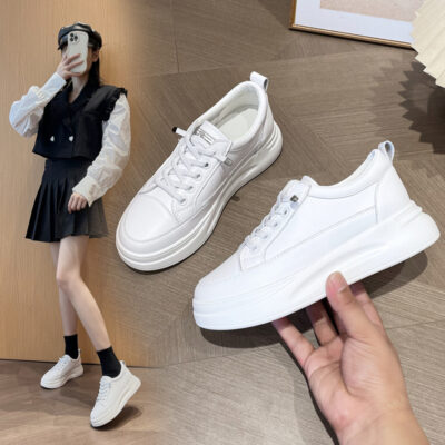 Phong cách mới giày nhỏ màu trắng bằng da thật dành cho nữ giày thường nhẹ tăng giày nữ hợp thời trang giày đơn nữ giày thể thao thoáng khí giày bệt