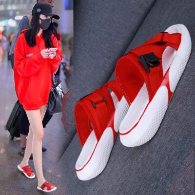 Người nổi tiếng trên mạng dép nữ thời trang mùa hè 2023 ulzzang Harajuku phẳng sinh viên thể thao muffin với dép đế dày
