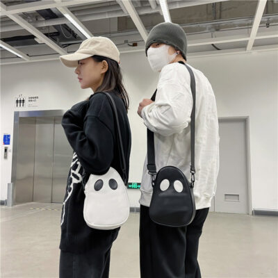 Thương mại nước ngoài thời trang mới ngộ nghĩnh túi đeo vai cá tính ngộ nghĩnh dễ thương quỷ ma nhấn khâu màu túi đeo chéo hợp thời trang của phụ nữ