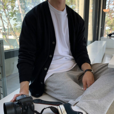 Xu hướng áo len nam cardigan đơn giản thời trang mới 2022 Áo len nam cổ chữ V phong cách Anh Quốc