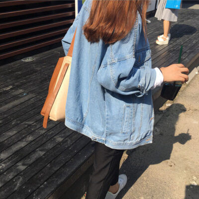 Áo khoác denim nữ mùa xuân 2023 phong cách Hàn Quốc mới cho học sinh, áo mỏng, áo khoác ngắn mùa thu phù hợp với tất cả