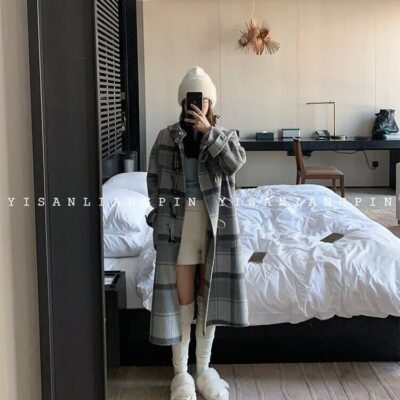 Kẻ Sọc Nhật Bản Màu Xám Hai Mặt Áo Khoác Cashmere Nữ Nhỏ Dài Có Mũ Trùm Đầu Phong Cách Phương Tây Khóa Sừng Áo Khoác Len